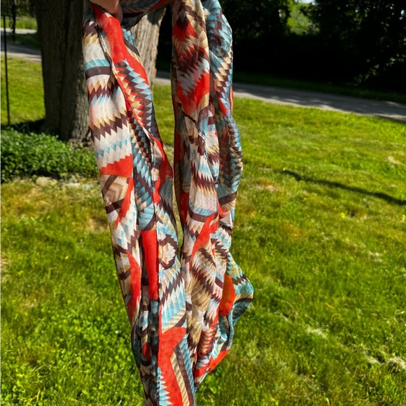 Colorful Geometric Patterned infinity Scarf - Picture 2 of 2